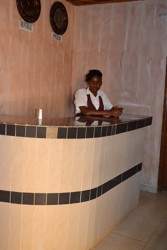 Hotel De Malte Dschang Екстер'єр фото